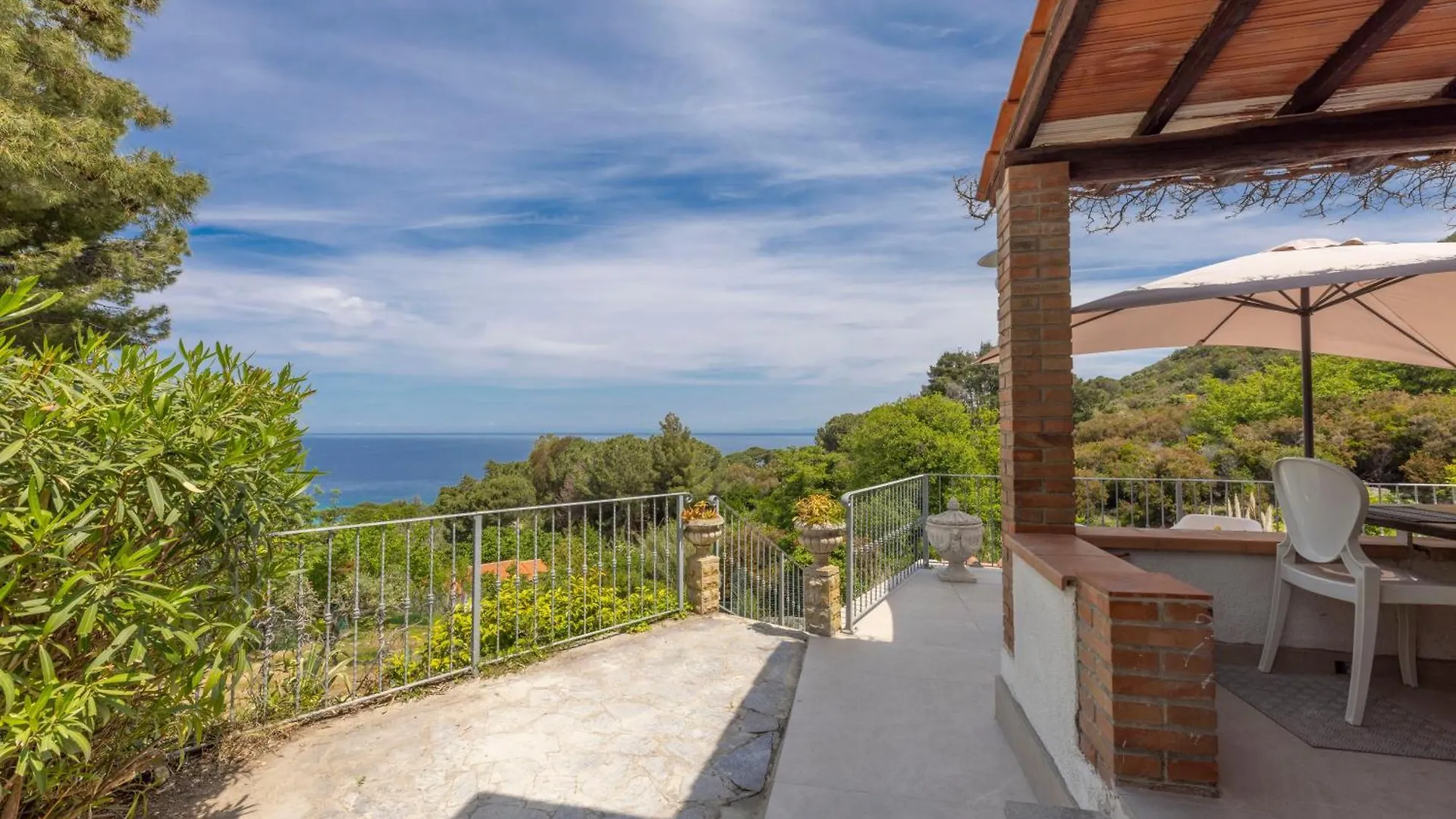 Casa Panoramica Bouganville SantʼAndrea Italien
