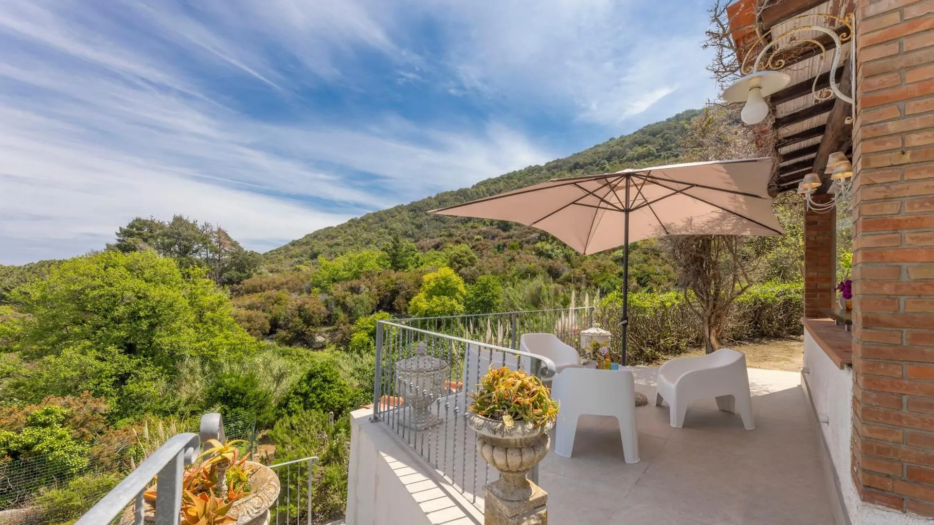 Ferienhaus Casa Panoramica Bouganville SantʼAndrea Italien