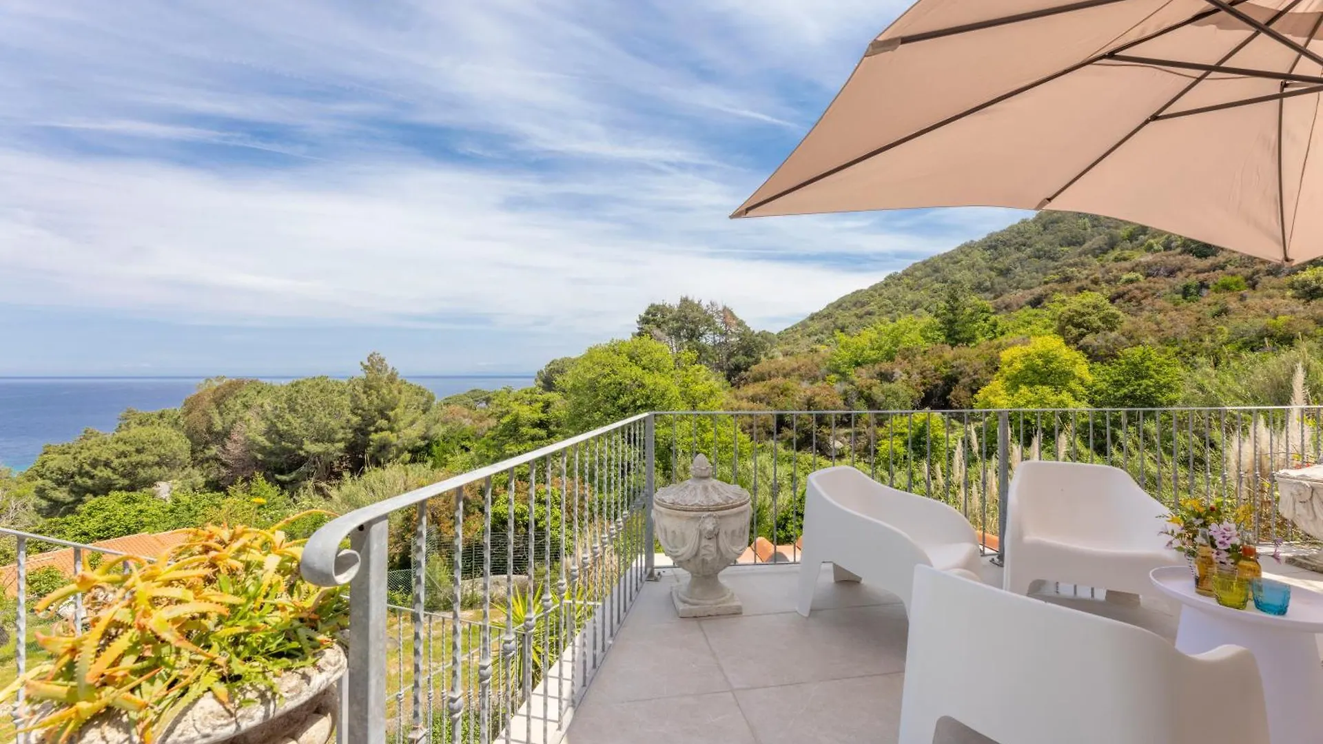 Casa Panoramica Bouganville SantʼAndrea