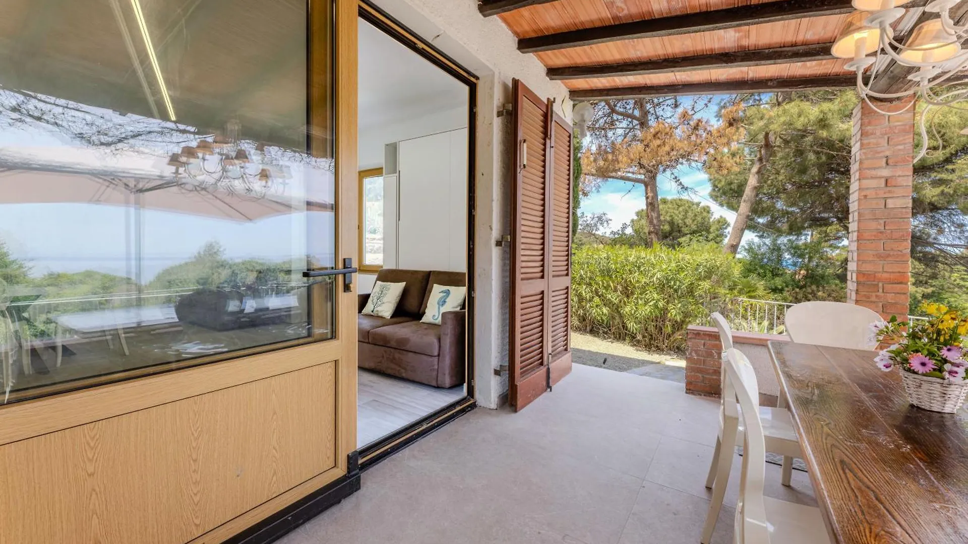 Casa Panoramica Bouganville Sant'Andrea  Holiday home