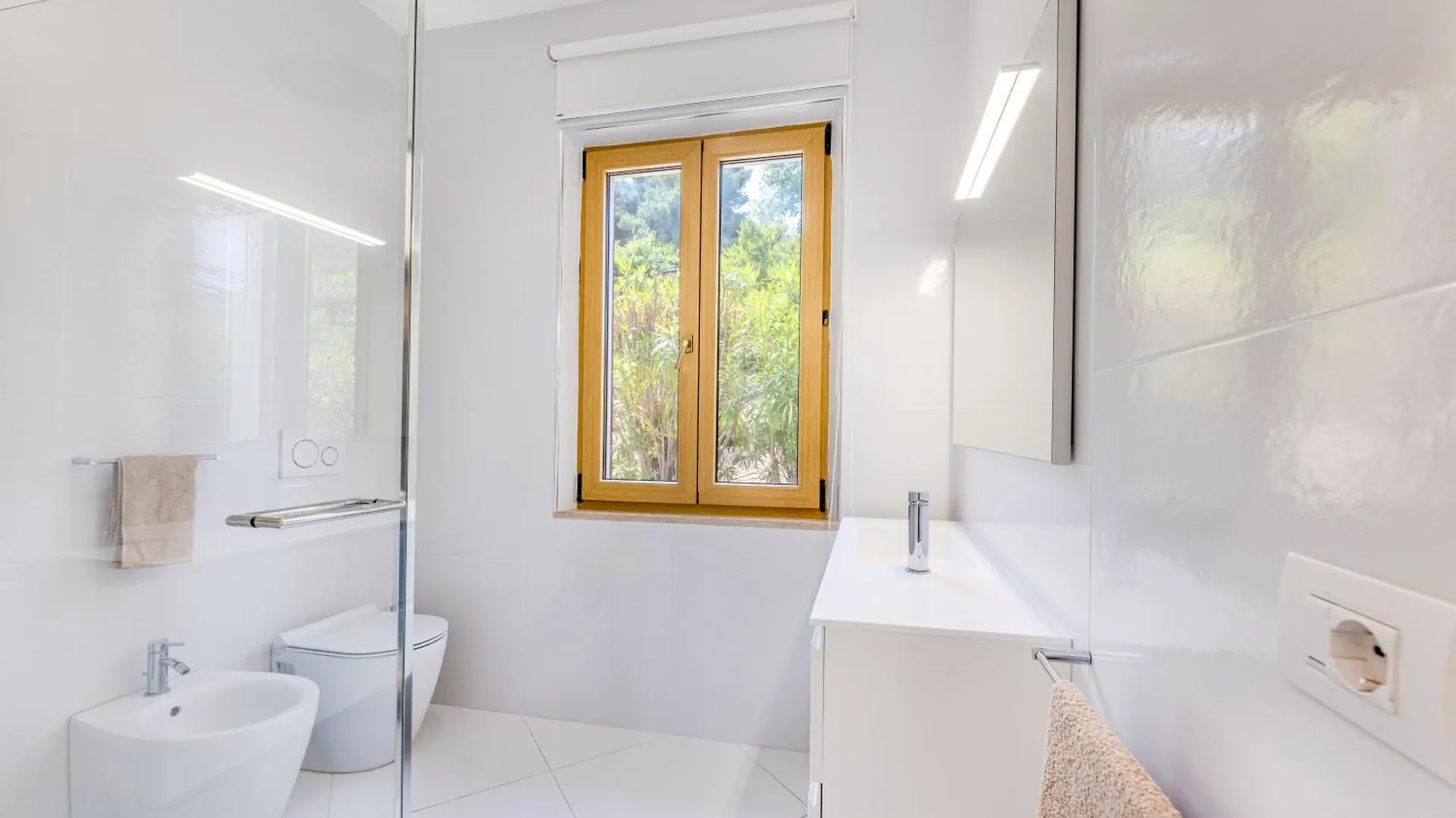Casa Panoramica Bouganville SantʼAndrea 0*,  Italien
